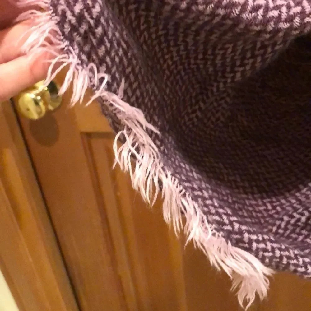 Scarf - Picture 4 of 4
